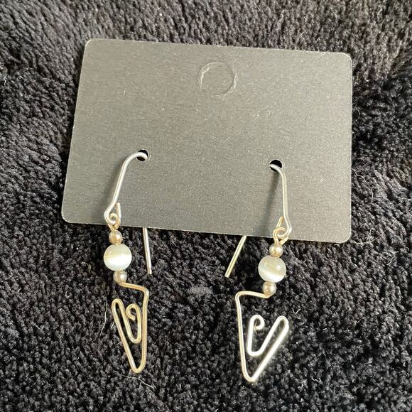 5 Pairs of Vintage Handmade Pierced Earrings - Picture 5 of 7